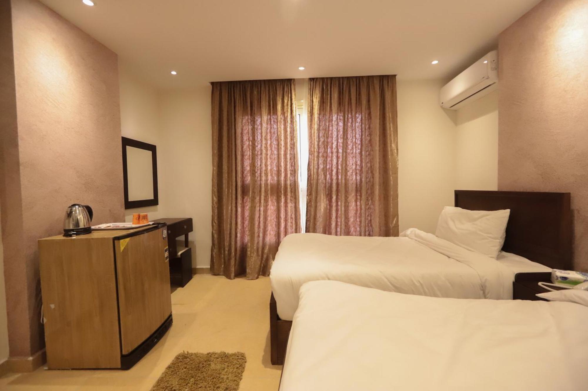 King Khafren View Inn Kafrat al Jabal Bagian luar foto