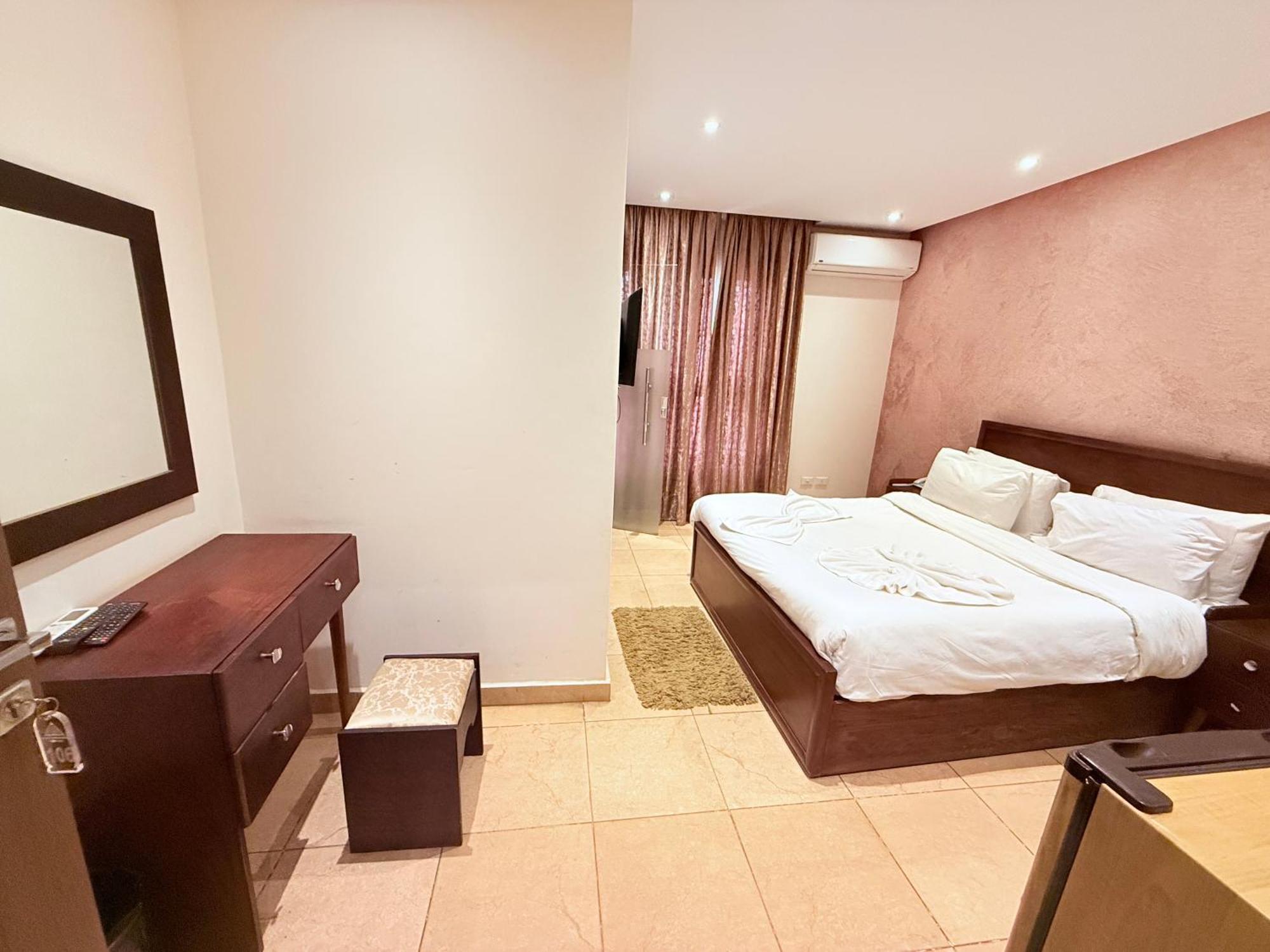King Khafren View Inn Kafrat al Jabal Bagian luar foto