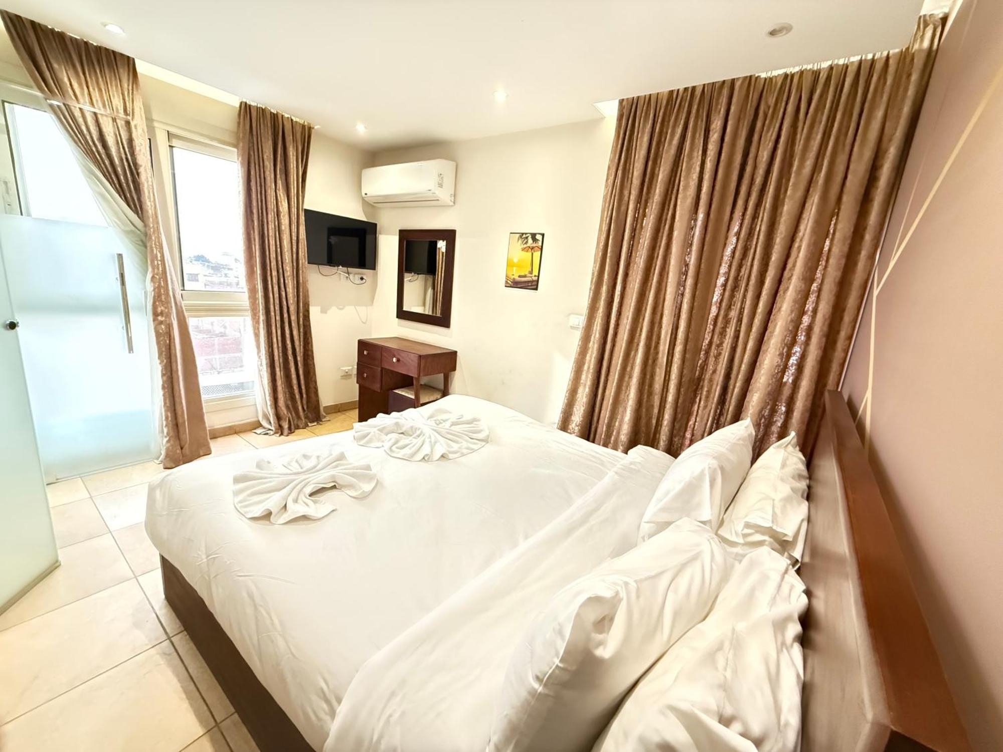 King Khafren View Inn Kafrat al Jabal Bagian luar foto