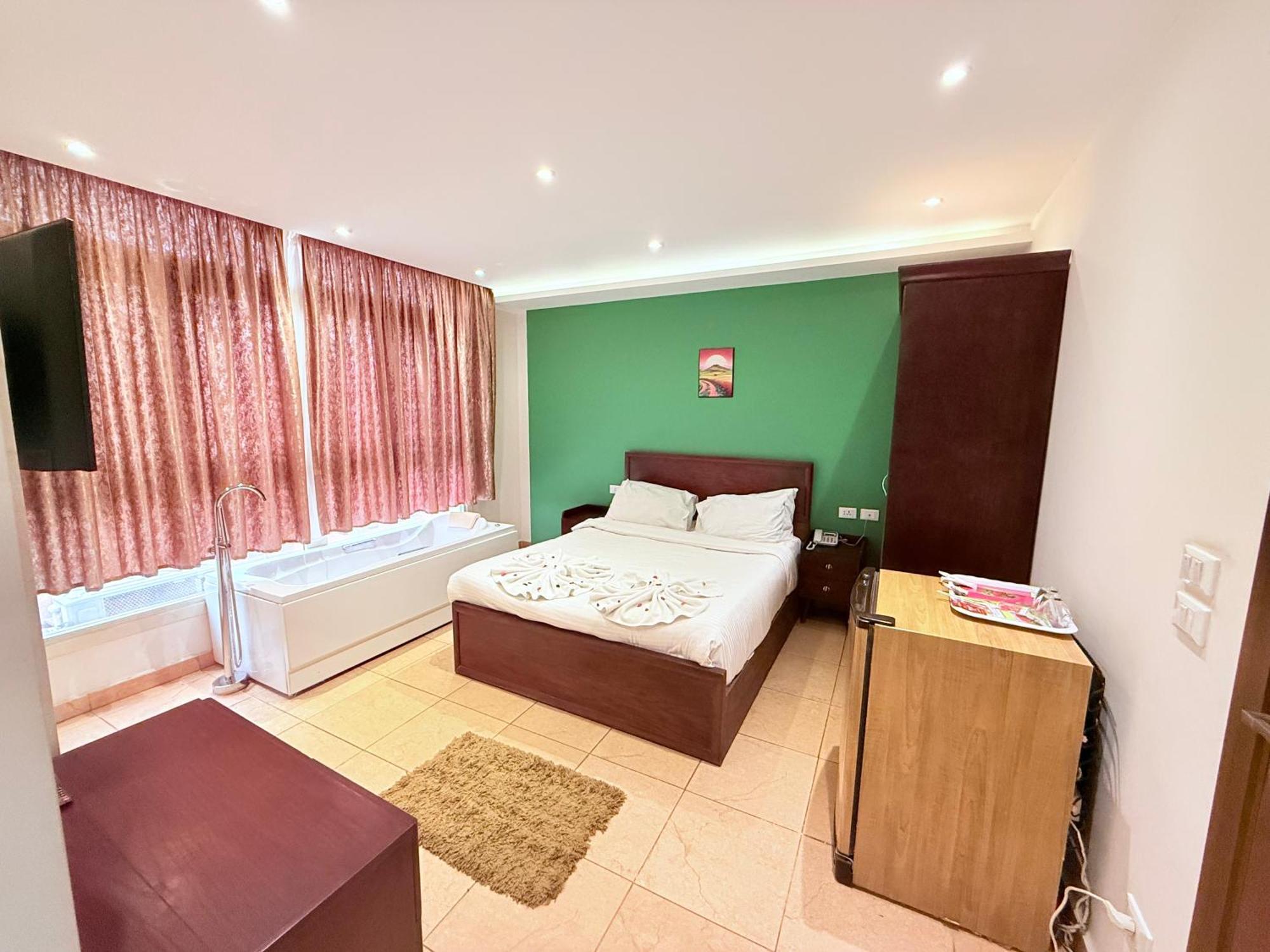 King Khafren View Inn Kafrat al Jabal Bagian luar foto
